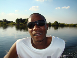 zambesi river gifting - Mylos, our boat guide