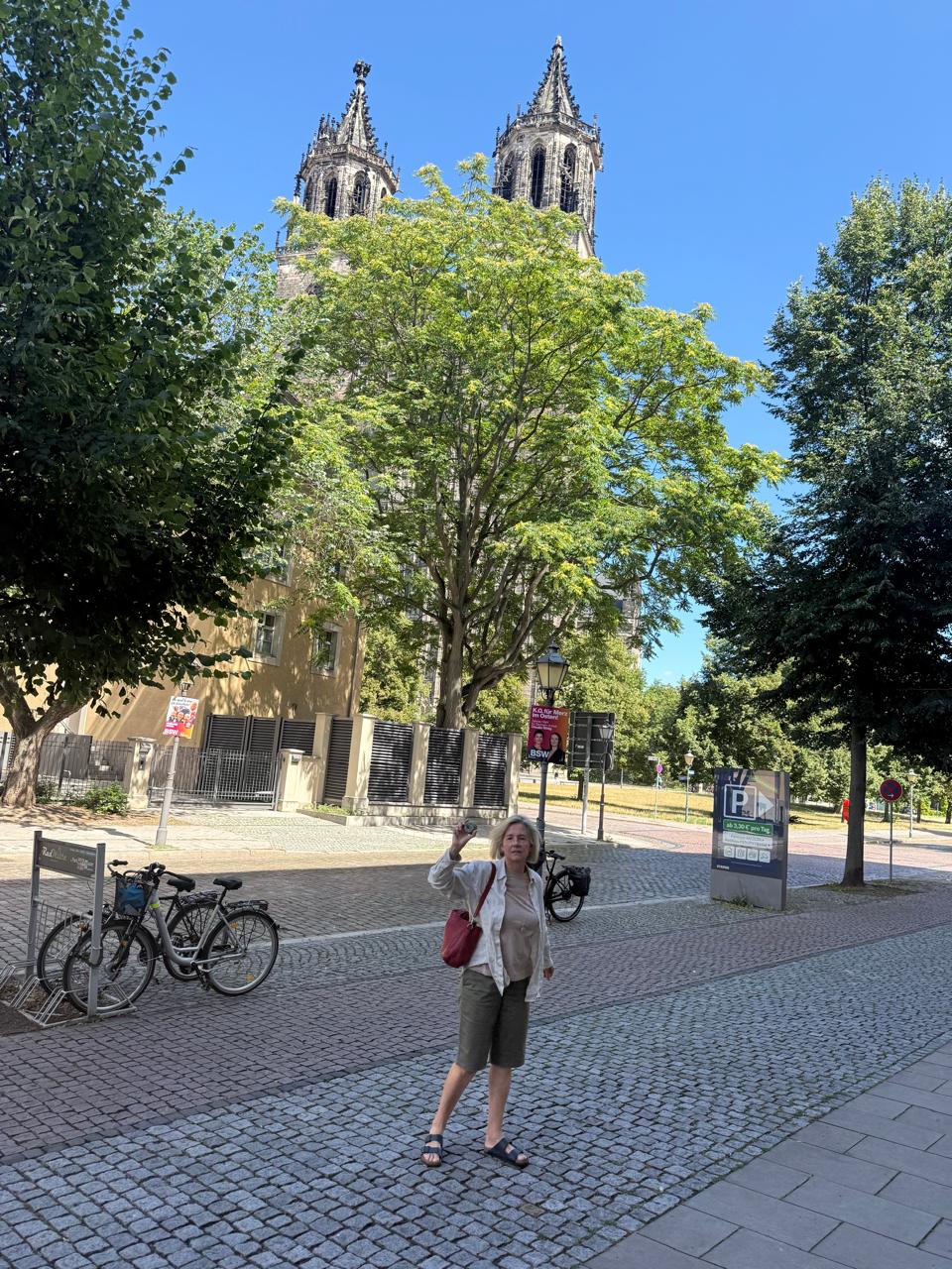 Orgonite gifts around Magdeburg Cathedral